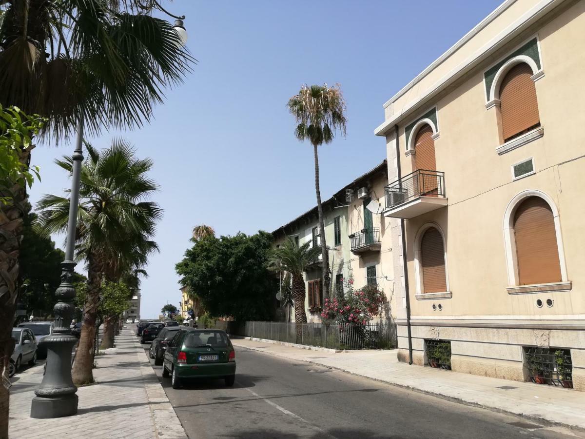 Guest House B&B Via Marina Reggio de Calabre Extérieur photo